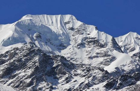 Chulu East Peak Climbing – 24 days